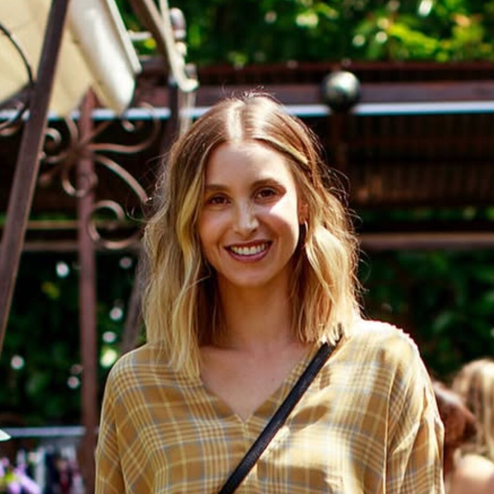 Meet your Posher, Jade